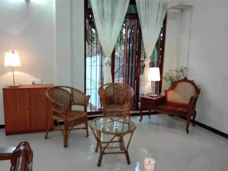 Villa Extra Negombo Penzion