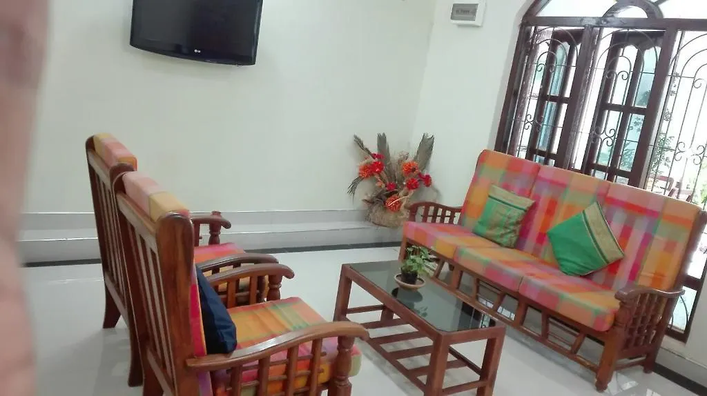 Villa Extra Negombo Guest house